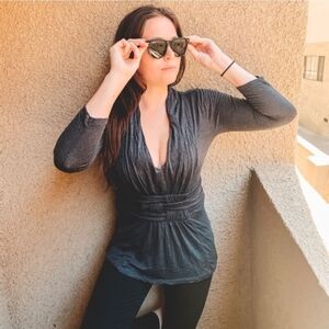 Ett Taia Charcoal Gray V-Neck Cinched Waist Long Sleeve Tunic